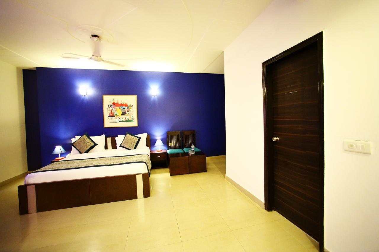 Hotel Lohmod At National Highway 8 - Free Airport Transffer Nueva Delhi Exterior foto